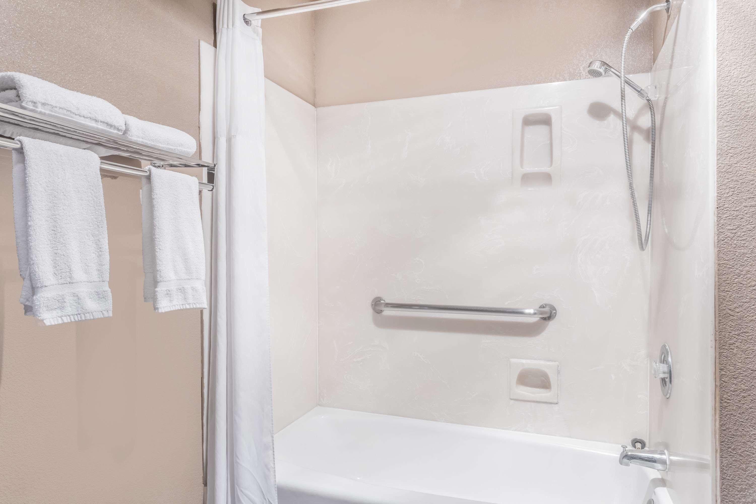 Days Inn By Wyndham Bishop Buitenkant foto