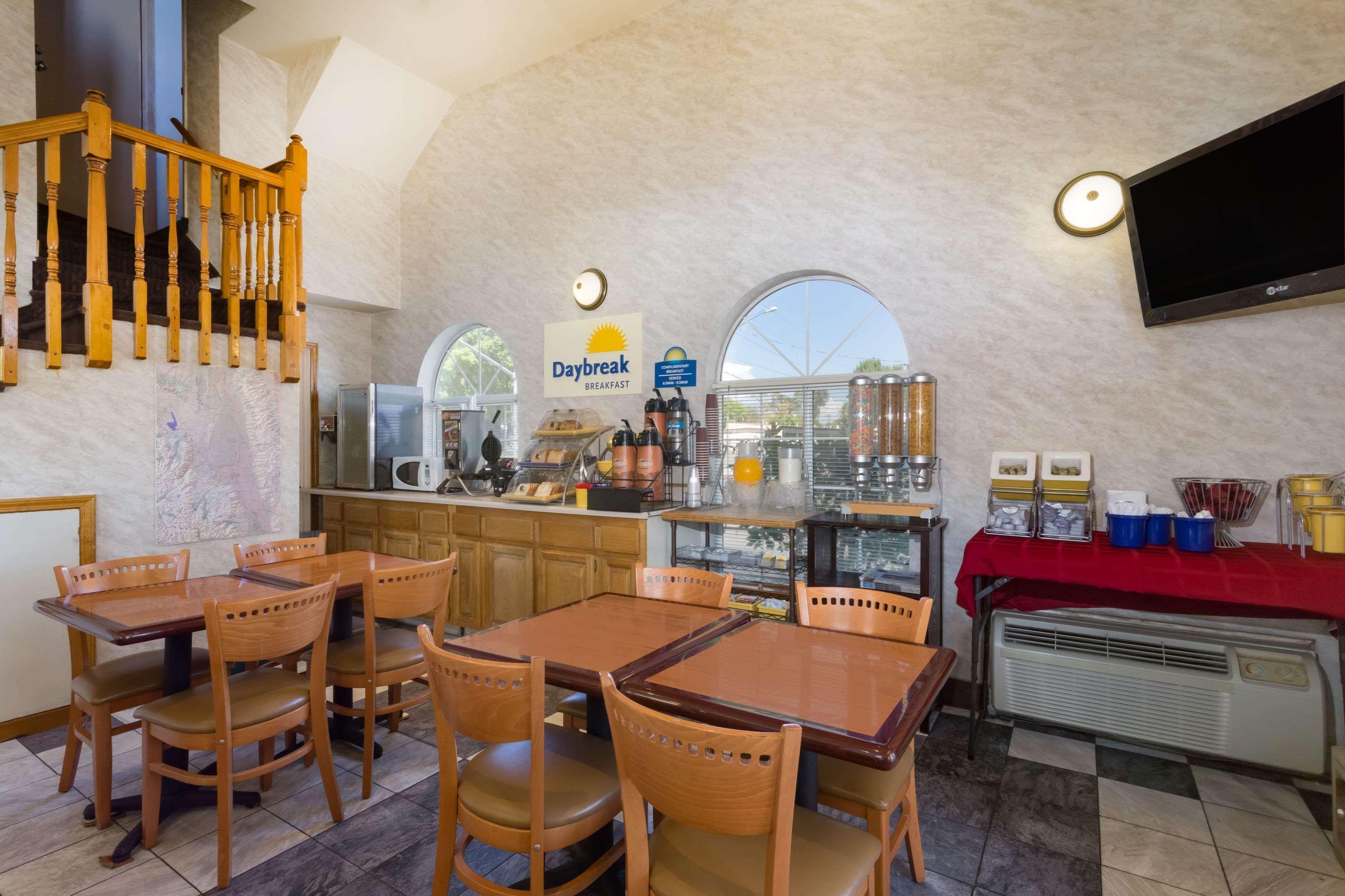 Days Inn By Wyndham Bishop Buitenkant foto